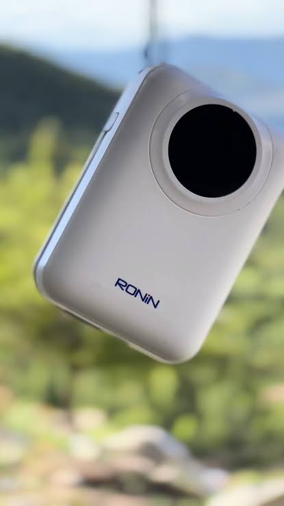 Ronin R-4035 Ion Power Bank in 20,000mAh battery.